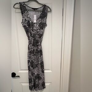 WHBM Black and White Petite Gathered Waist Slub Knit Midi Dress